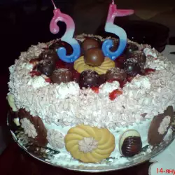 Торти за рожден ден със сладко