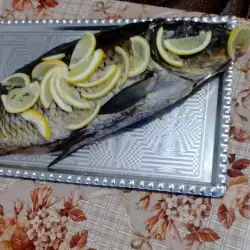 Риба с много вкусен сос