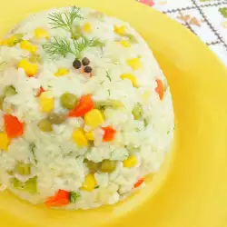 Постен ориз с царевица