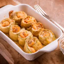 Рулца от тиквички със скариди и моцарела