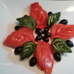 Празнична салата с домати и краставици