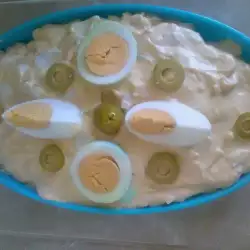 Салата от яйца със сос
