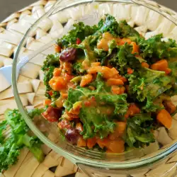Зеленчукова салата с кейл