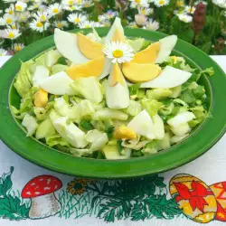Зелена яйчена салата с краставица