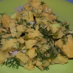 Картофена салата със зехтин