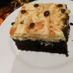 Карамелена торта с ванилия