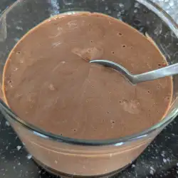 Шоколадов крем с варено яйце