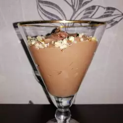 Шоколадов крем с кисело мляко