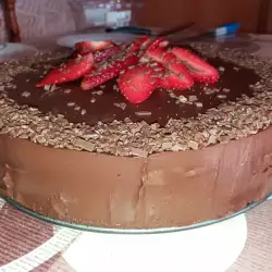 Шоколадова торта с ягоди и прясно мляко
