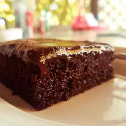 Шоколадова торта с ванилия