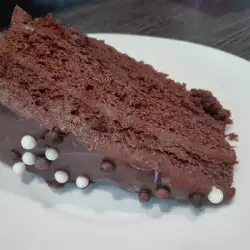 Шоколадова торта със сметана