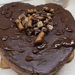 Шоколадова торта с бисквити и масло
