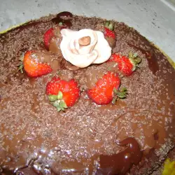Шоколадова торта с ягоди и кисело мляко