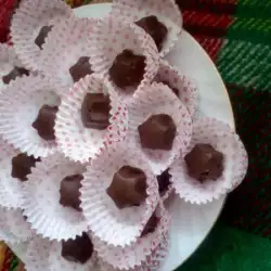 Шоколадови бонбони със сладко