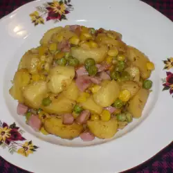 Картофена салата със свинско