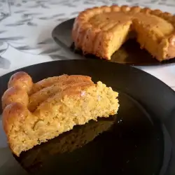 Сладкиш с моркови и ябълки без захар и брашно