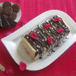 Десерт с малини и бисквити