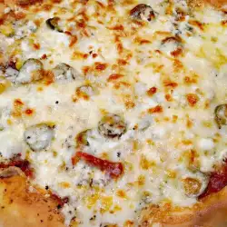 Пица с шунка и брашно