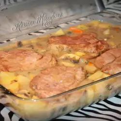 Свински пържоли със сос и брашно