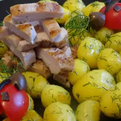 Гарнитура с картофи и маслини