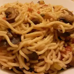 Вегетариански спагети със зелен лук