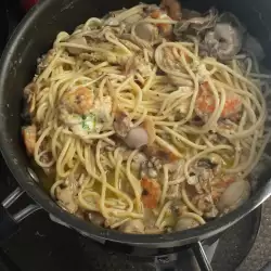 Спагети със стриди и скариди