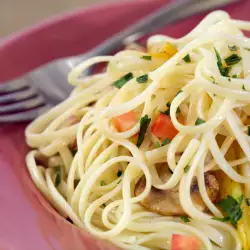 Вегетариански спагети с олио