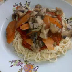 Вегетариански спагети с моркови