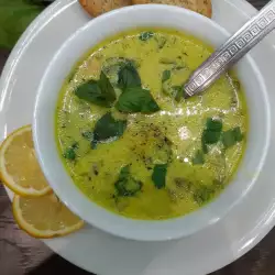 Спаначена супа с лимони