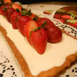 Босилекова панакота с ягоди в маслен тарт