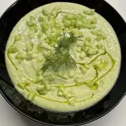 Студена супа от авокадо и краставици