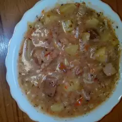 Гъста супа със свинско и зеленчуци