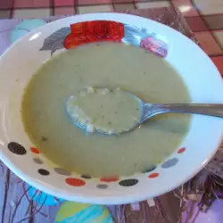 Супа от броколи с прясно мляко
