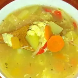 Здравословна супичка с бяла ряпа и пълнозърнесто фиде