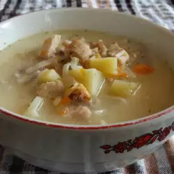Пилешка супа с картофи и олио