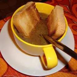 Лесна френска лучена супа