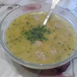 Супа с кайма и магданоз