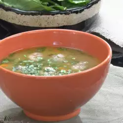 Супа с кайма и магданоз