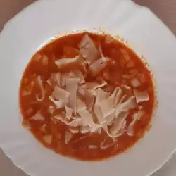 Макаронена супа и доматено пюре
