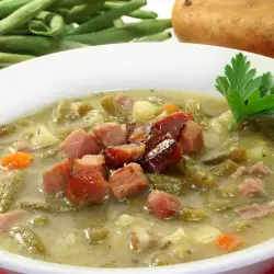 Здравословна супа със зелен фасул