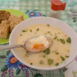 Млечна супа с грис и сирене