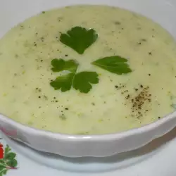 Крем супа от тиквички с картофи
