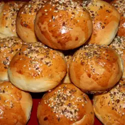Турски хляб с прясно мляко