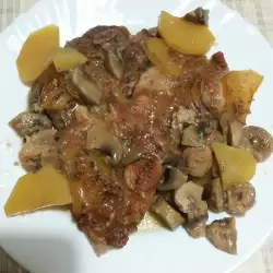 Свински пържоли със сос и кимион