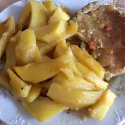 Картофи с месо и целина