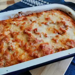 Талиатели с кайма и доматен сос на фурна
