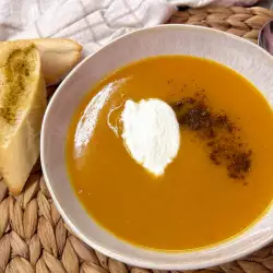 Тиквена крем супа със сладък картоф