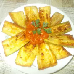 Тиквички с пикантен доматен сос