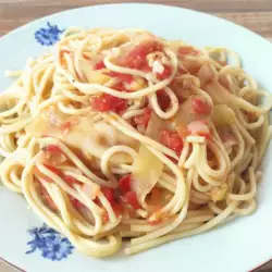 Вегетариански спагети с тиквички