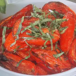 Солена гарнитура с домати